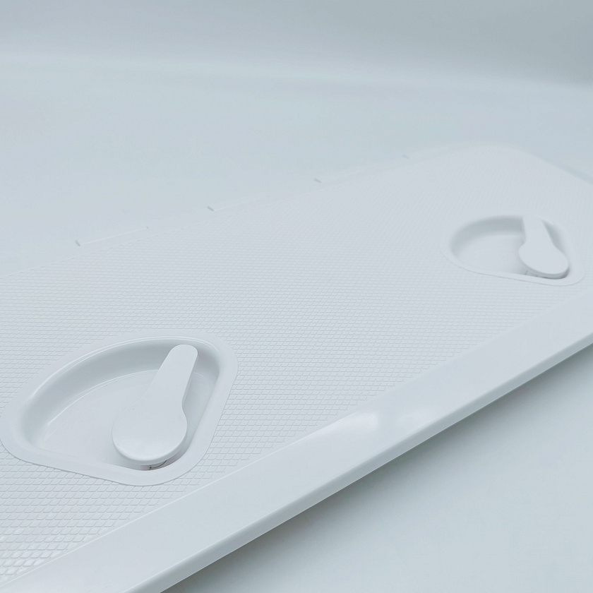 Палубный смотровой люк SeaFlo 243Х607 мм для лодки / катера / яхты, пластиковый, для рундука инспекционный с крышкой и замками